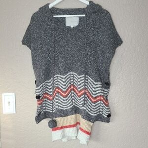 Sophisticated Innocence Janelle short sleeve hooded sweater
